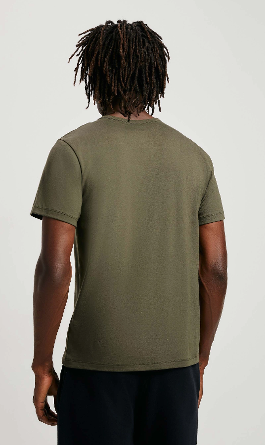 Camiseta Básica Masculina Manga Curta Slim