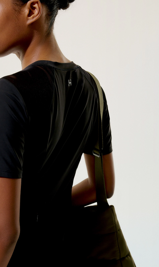 Camiseta Esportiva Feminina Com Bolso